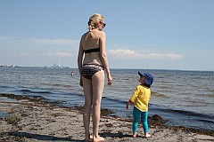 19 juli - Paa Ishoej Strand med Mormor og Morfar